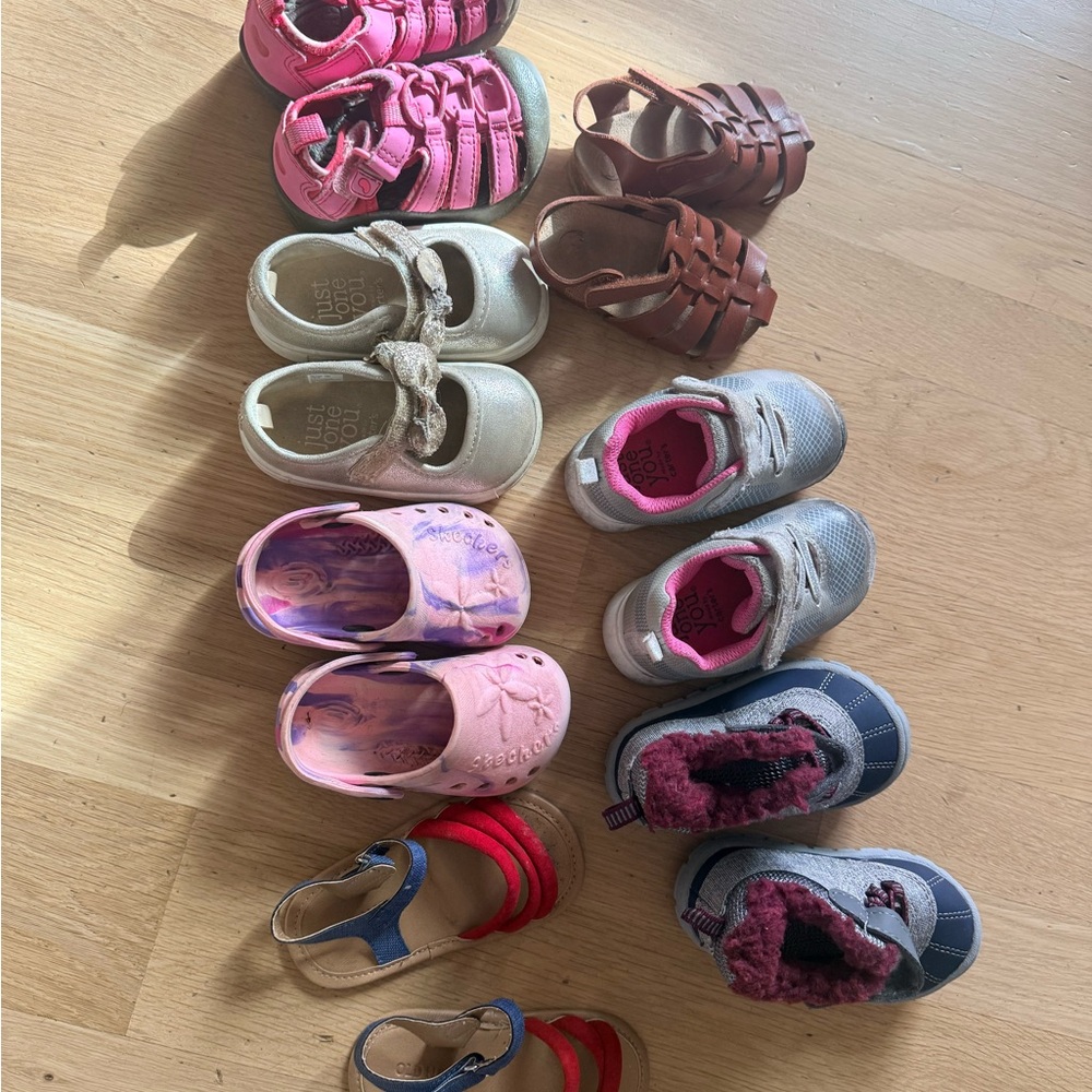 Toddler Girl Kids Shoes size 4